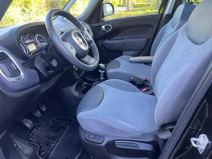 Fiat 500L foto 9