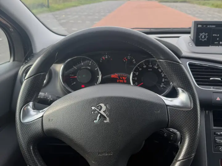 Peugeot 3008 foto 8